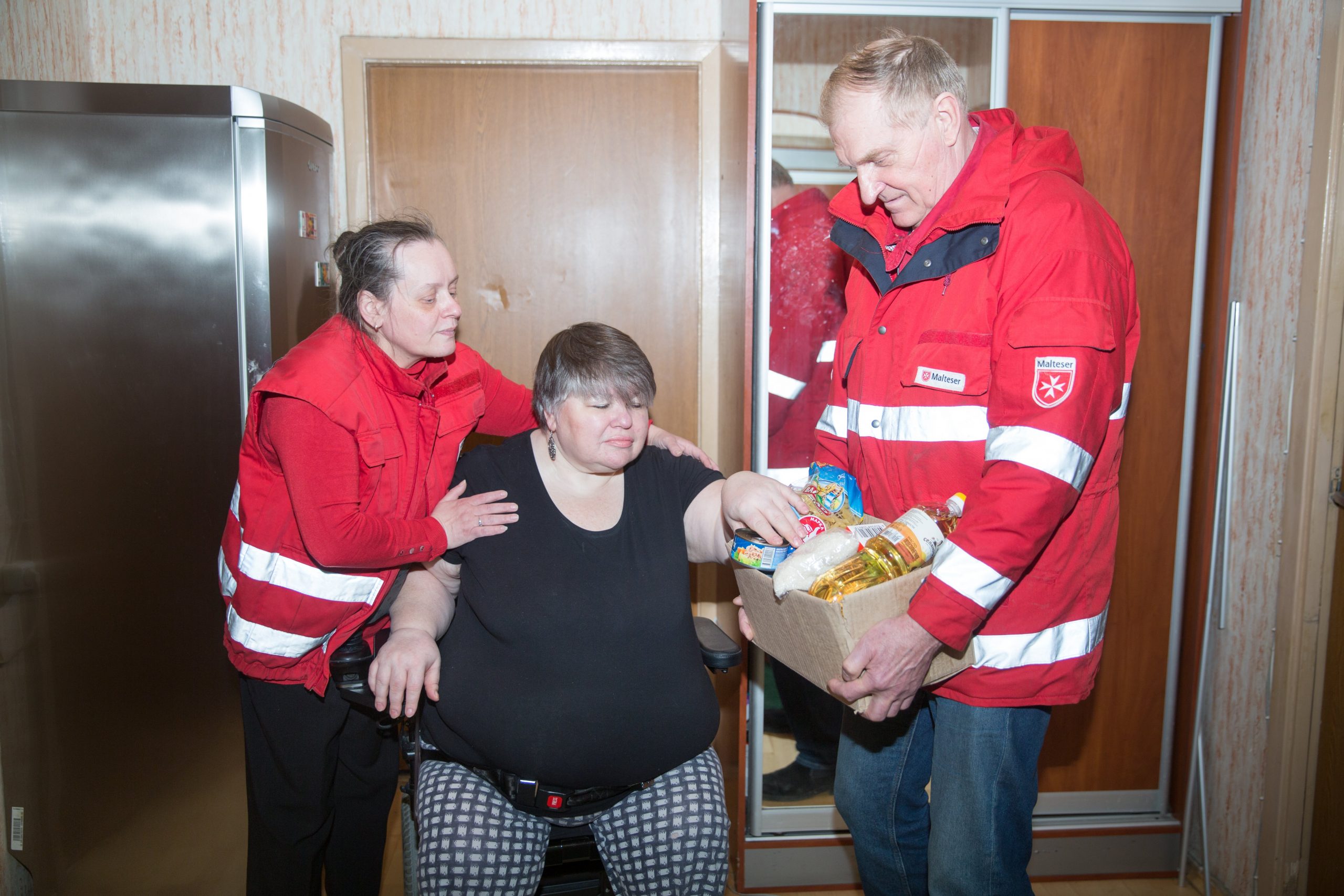 Волонтёры для визитов на дому (продовольственная помощь и коммуникация) —  Volonter.ru